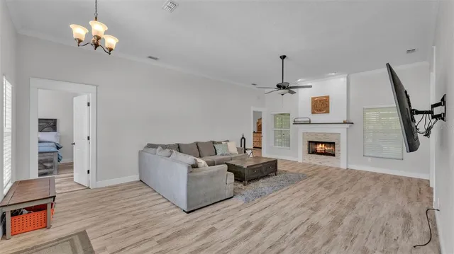 $399,999 | 115 Lake Mariam Way, Winter Haven, FL 33884