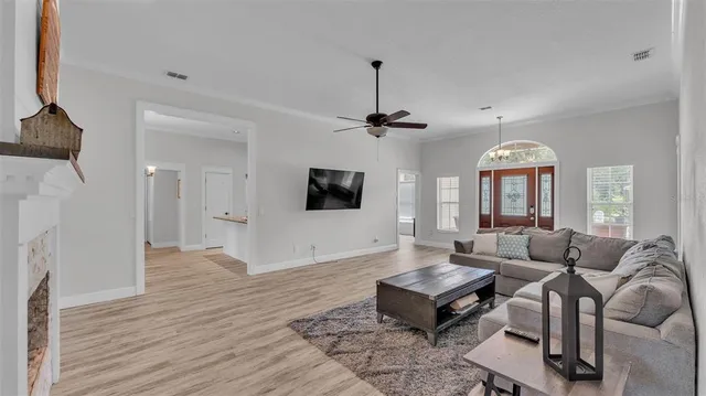 $399,999 | 115 Lake Mariam Way, Winter Haven, FL 33884