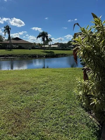 $2,200 | Lakeside Green, West Palm Beach, FL 33417
