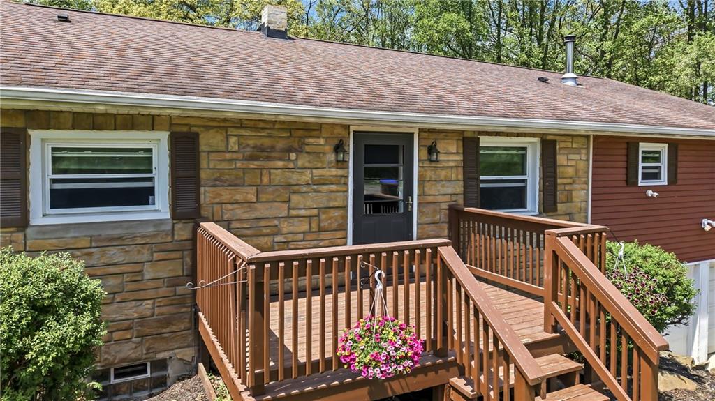 471 Sharon-Bedford Road West Middlesex, PA 16159 - Photo 2 of 44