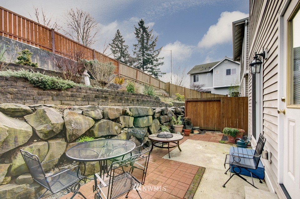 1158 Edmonds Place Northeast Renton, WA 98056 - Photo 14 of 15 Gallery Image 14