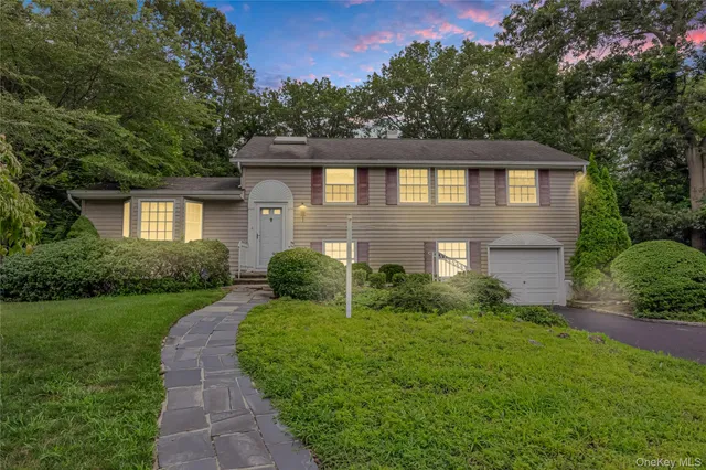 $649,999 | 9 Branch Lane, East Setauket, NY 11733