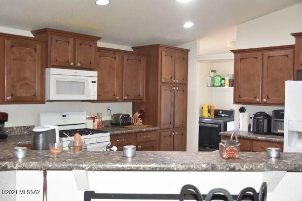 180 County Road Concho, AZ 85924 - Photo 15 of 40