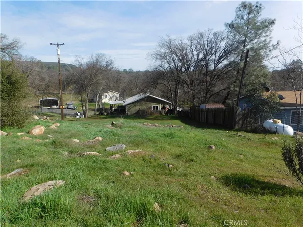 a view of a outdoor space