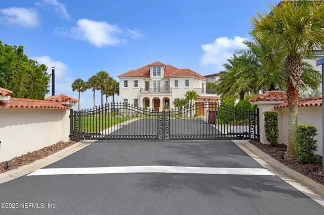 a view of a wrought fence