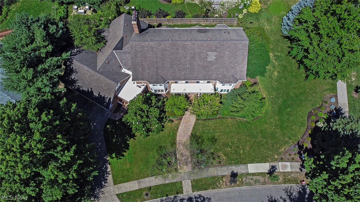 2324 Roxboro Road Cleveland Heights, OH 44106 - Photo 4 of 5