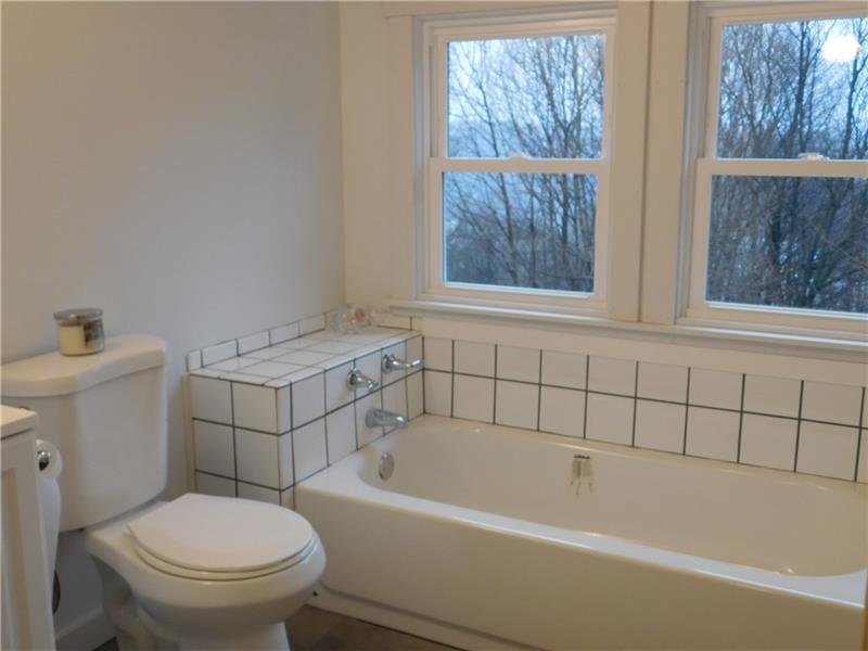 118 Colleen Street Butler, PA 16001 - Photo 8 of 10 Upstairs Bath