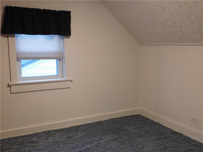 118 Colleen Street Butler, PA 16001 - Photo 9 of 10 2nd Bedroom