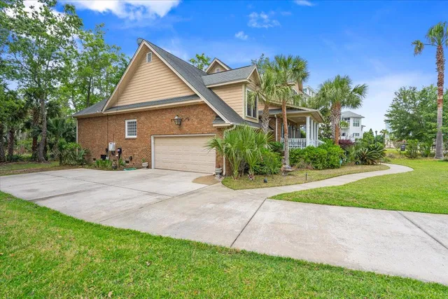 $1,245,000 | 1721 Bowline Drive, Mount Pleasant, SC 29466