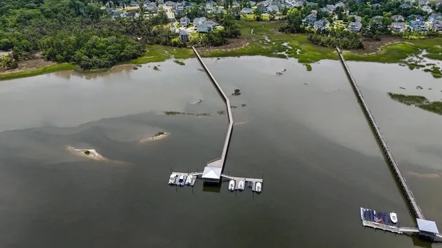 $1,245,000 | 1721 Bowline Drive, Mount Pleasant, SC 29466