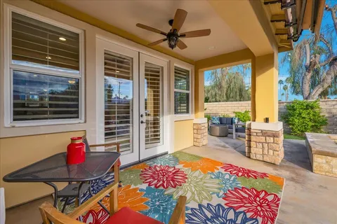 a view of a livingroom with furniture