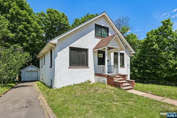 $749,000 | 508 High Street, Oradell, NJ 07649