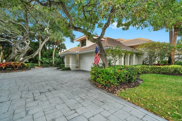 $750,000 | 444 Coral Cove Drive, Juno Beach, FL 33408