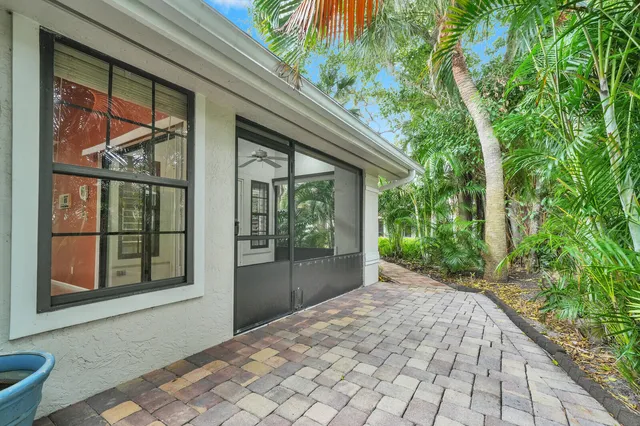 $750,000 | 444 Coral Cove Drive, Juno Beach, FL 33408