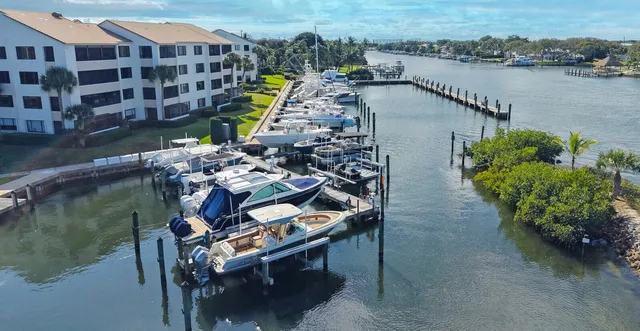 $750,000 | 444 Coral Cove Drive, Juno Beach, FL 33408