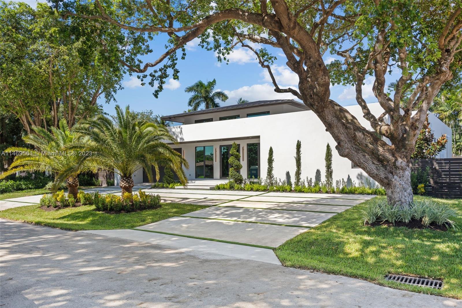 2709 Northeast 27th Ct  