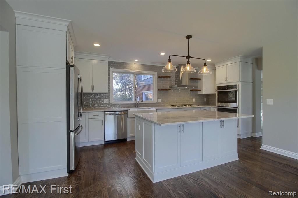 60 Hawthorne Road Grosse Pointe Shores, MI 48236 - Photo 8 of 28