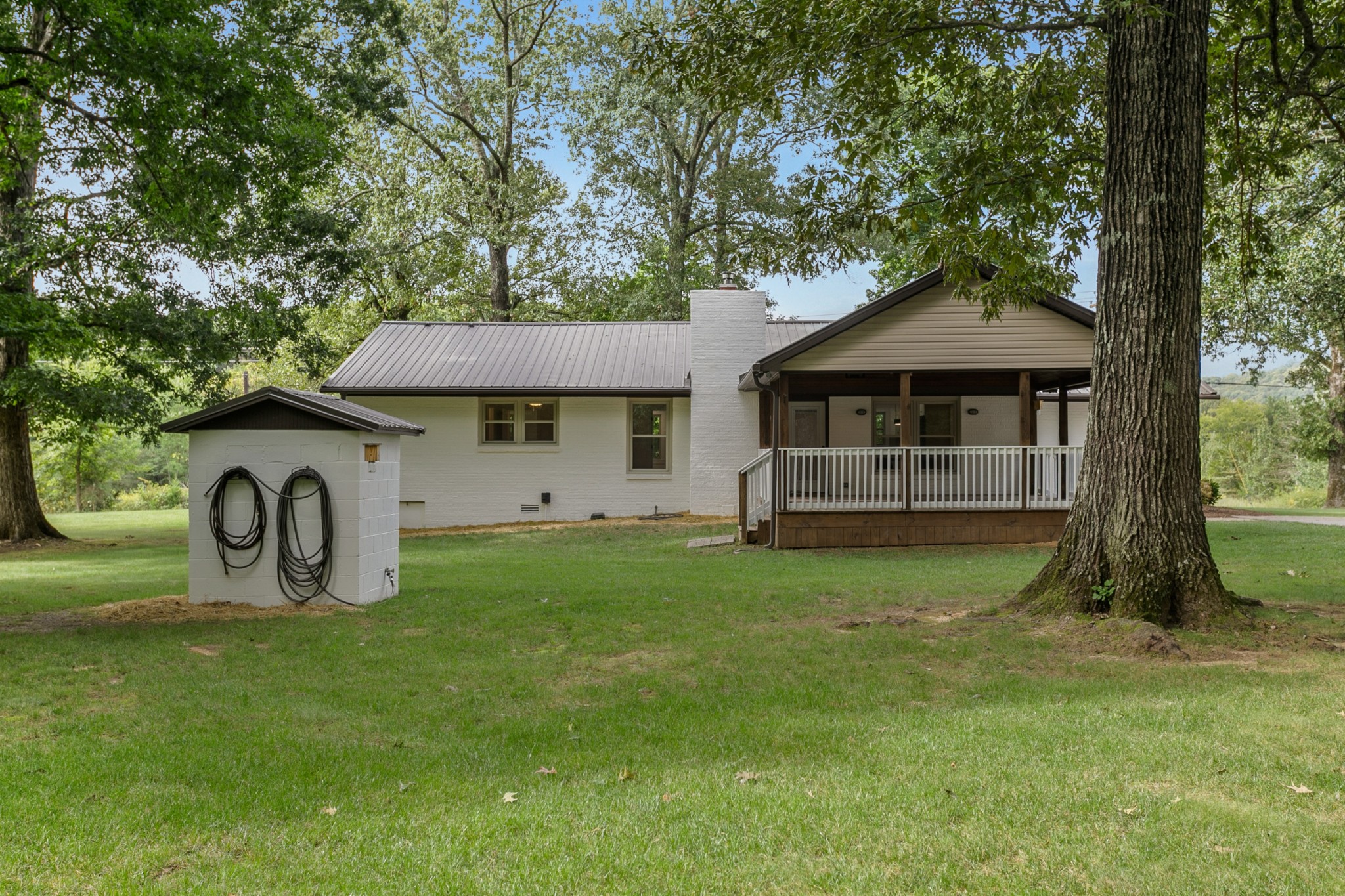 2338 North Road Murfreesboro, TN 37128 - Photo 37 of 48 a front view of a house with garden