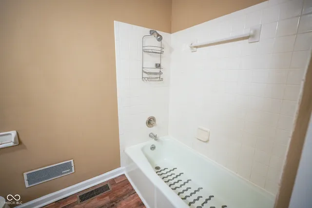 $1,700 | 2226 Mabel Drive, Anderson, IN 46012