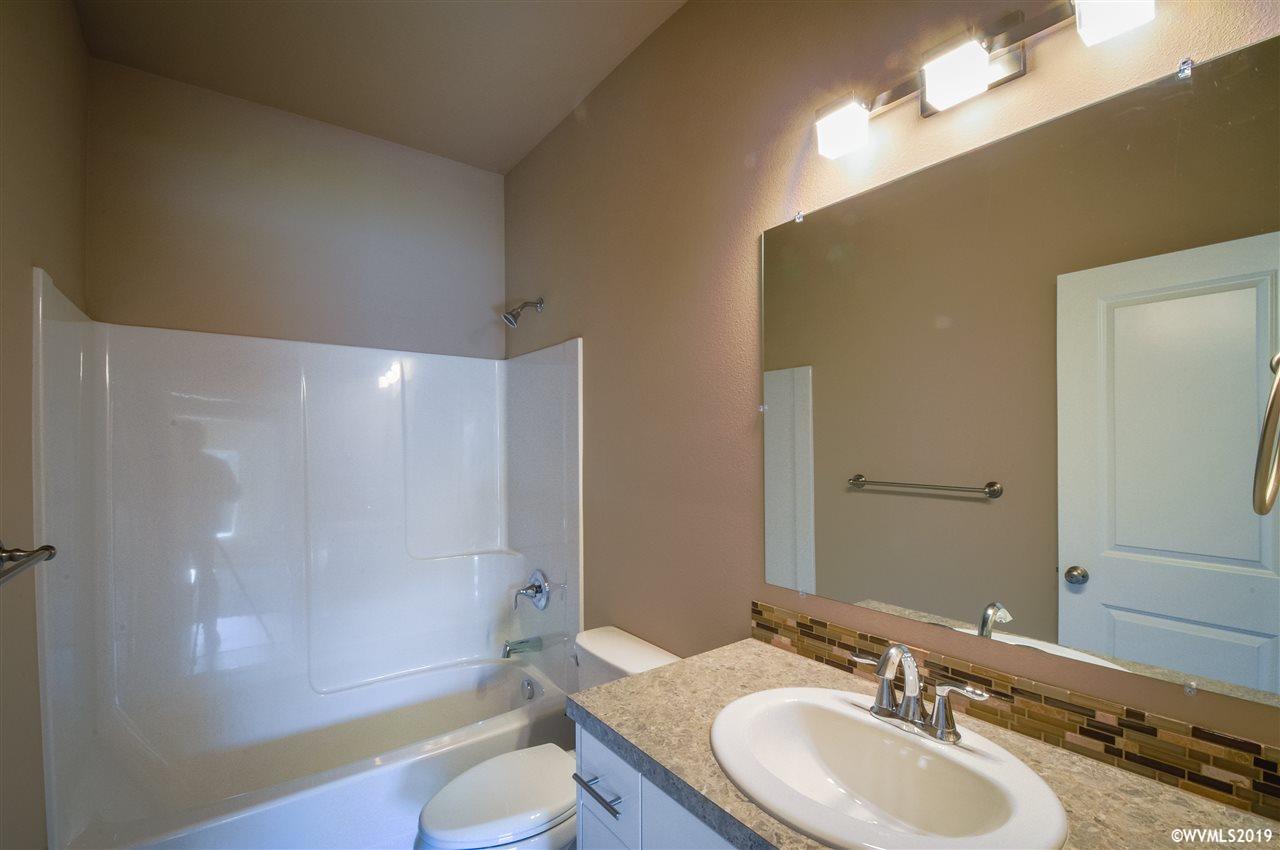 950 Southwest Bryson Street Dallas, OR 97338 - Photo 21 of 28 Gallery Image 21