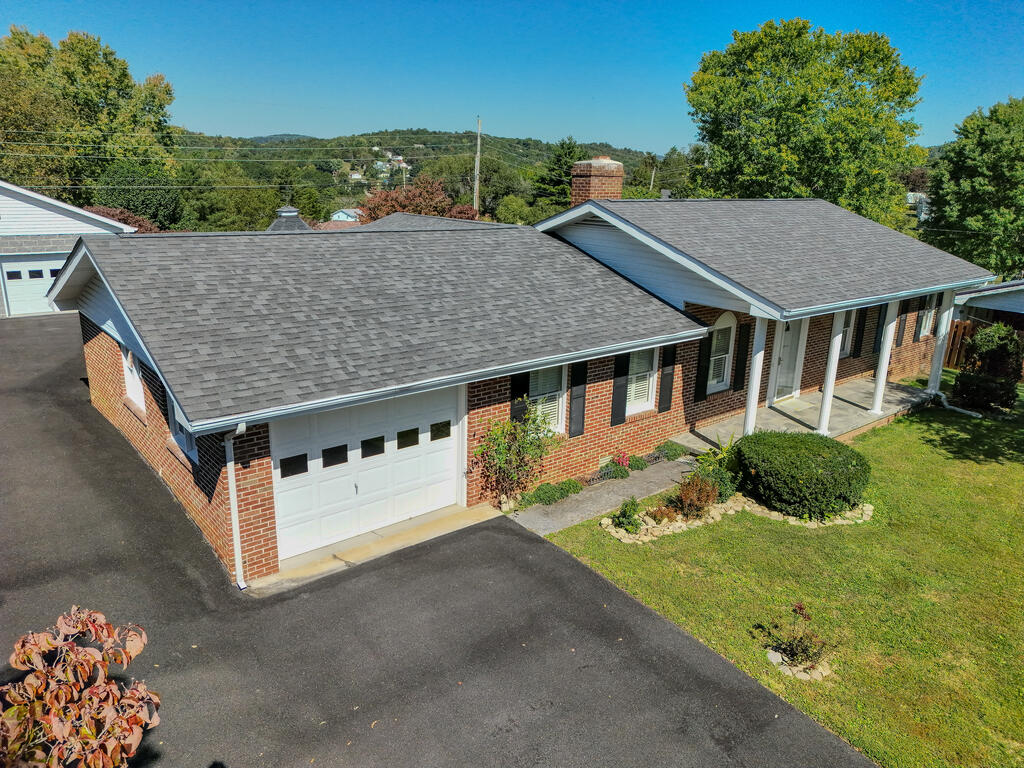 94 Ridge Road Lebanon, VA 24266 - Photo 3 of 44 Gallery Image 3
