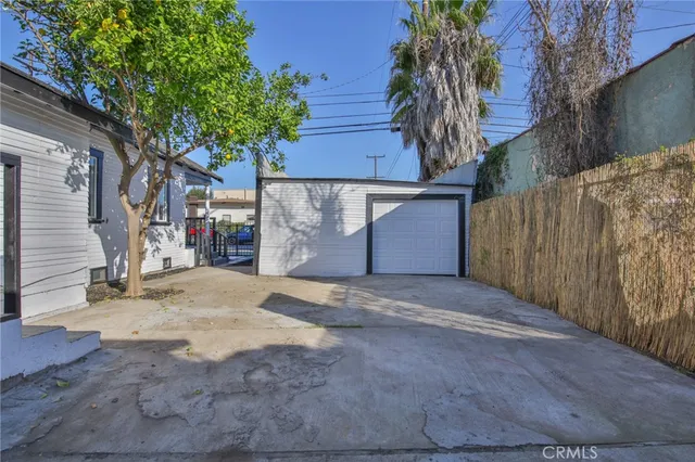 a view of front of house