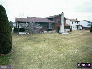 1561 Singer Road Wyomissing, PA 19610 - Photo 2 of 6