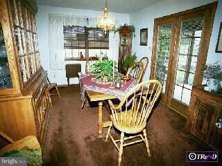 1561 Singer Road Wyomissing, PA 19610 - Photo 4 of 6