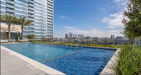 $3,193 | 3411 Yoakum Boulevard, Unit 2202, Houston, TX 77006