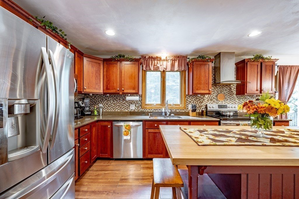 26 Old Farm Road Palmer, MA 01069 - Photo 6 of 41 Gallery Image 6