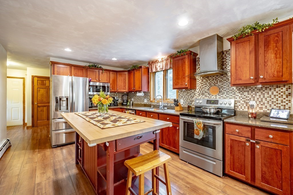 26 Old Farm Road Palmer, MA 01069 - Photo 8 of 41 Gallery Image 8