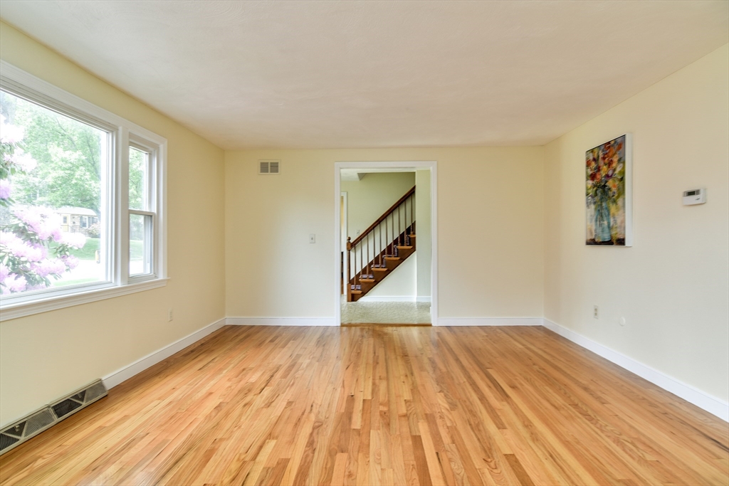 19 Swanson Road Framingham, MA 01701 - Photo 6 of 30