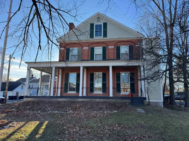 $1,400 | 70 Court Street, Unit 1, Keene, NH 03431