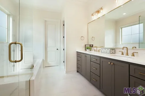 $459,900 | 5091 Stonewater Drive, Gonzales, LA 70737