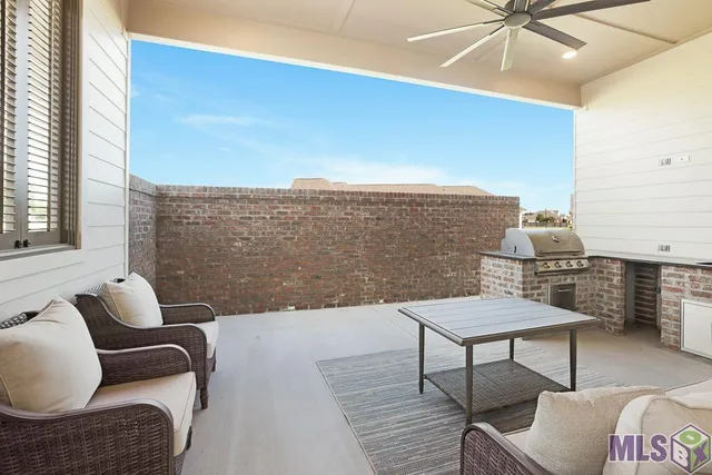 $459,900 | 5091 Stonewater Drive, Gonzales, LA 70737