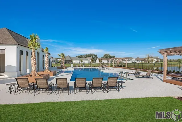 $459,900 | 5091 Stonewater Drive, Gonzales, LA 70737