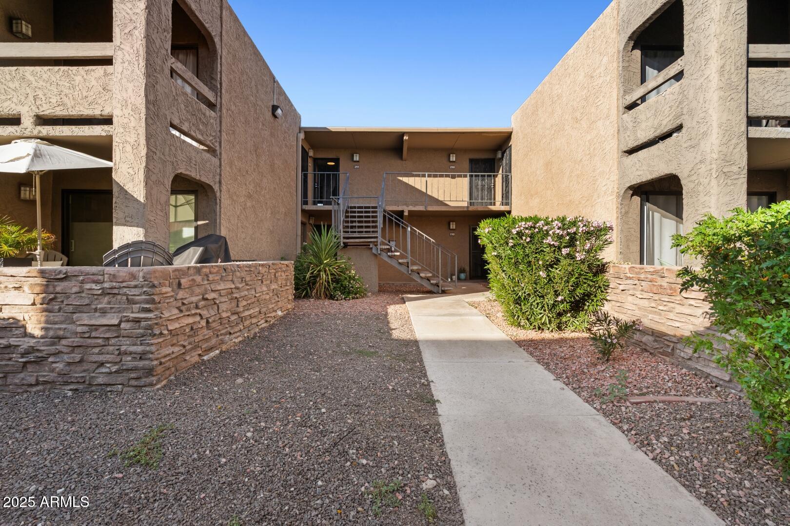 3825 East Camelback Road, Unit 291 Phoenix, AZ 85018 - Photo 29 of 32 DSC00638