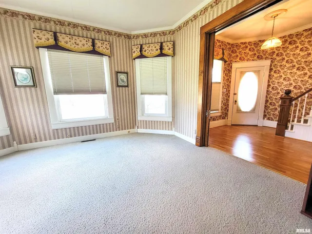 $149,000 | 513 South Main Street, Clay City, IL 62824