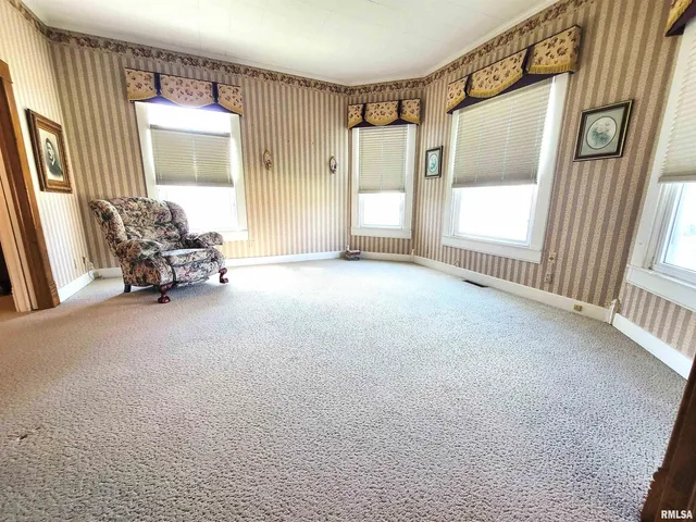 $149,000 | 513 South Main Street, Clay City, IL 62824