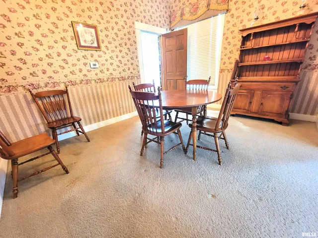 $149,000 | 513 South Main Street, Clay City, IL 62824