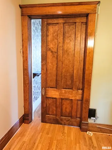 $149,000 | 513 South Main Street, Clay City, IL 62824