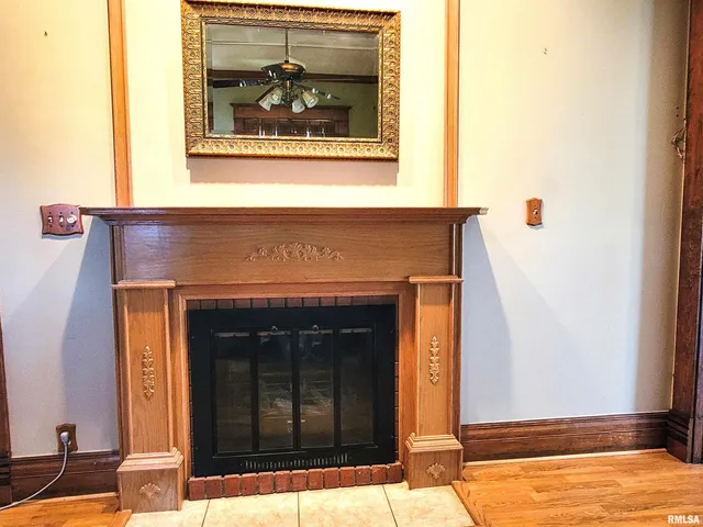 $149,000 | 513 South Main Street, Clay City, IL 62824