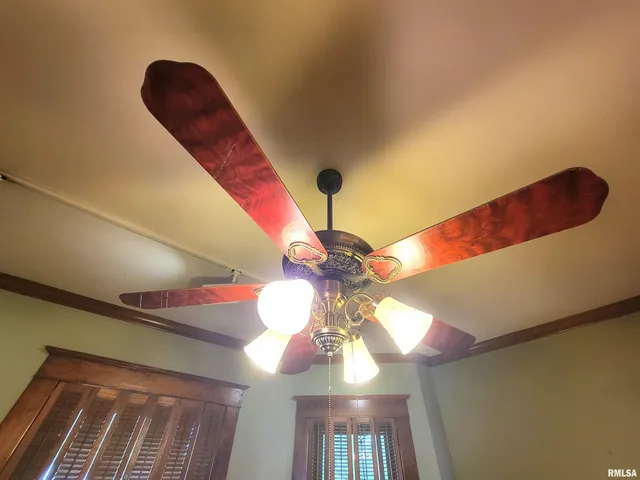 $149,000 | 513 South Main Street, Clay City, IL 62824