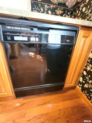 $149,000 | 513 South Main Street, Clay City, IL 62824