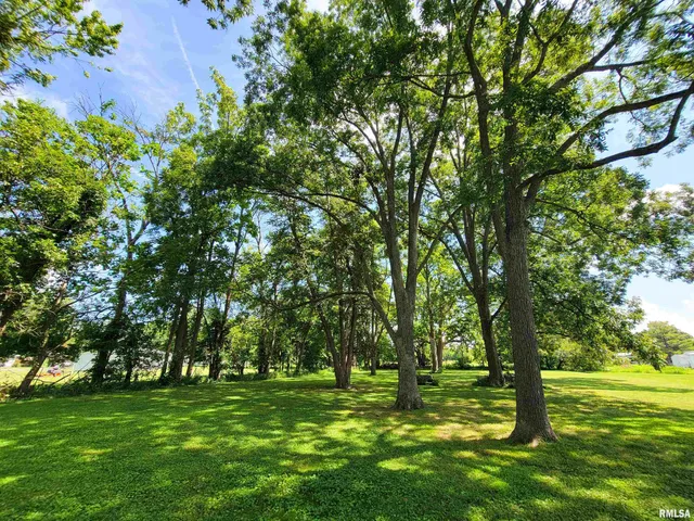 $149,000 | 513 South Main Street, Clay City, IL 62824