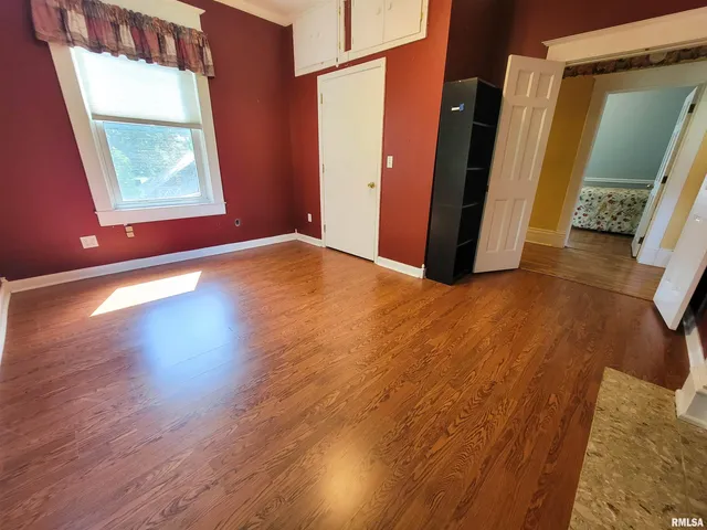 $149,000 | 513 South Main Street, Clay City, IL 62824