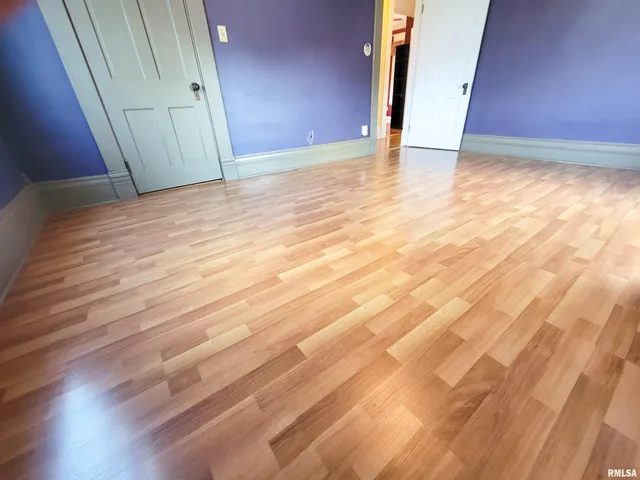 $149,000 | 513 South Main Street, Clay City, IL 62824