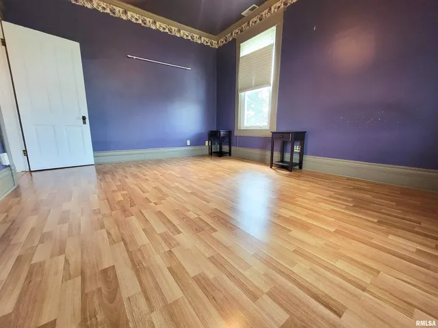 $149,000 | 513 South Main Street, Clay City, IL 62824