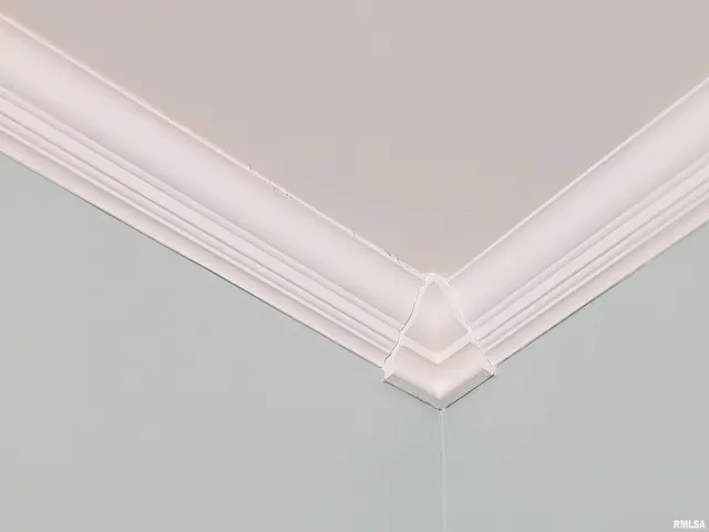 $149,000 | 513 South Main Street, Clay City, IL 62824