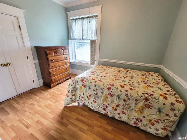 $149,000 | 513 South Main Street, Clay City, IL 62824